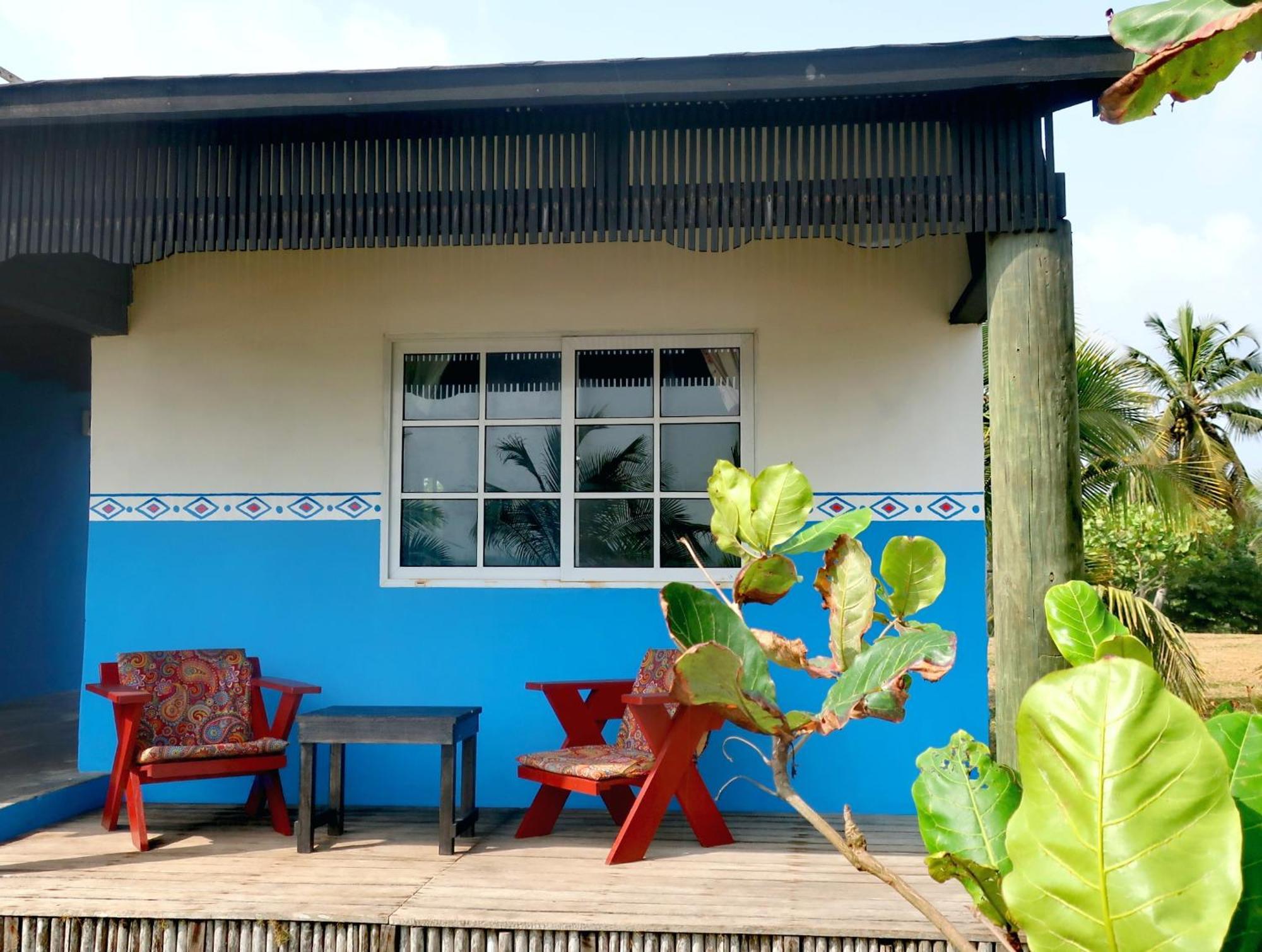Afro Beach Eco Resort Butre Екстериор снимка
